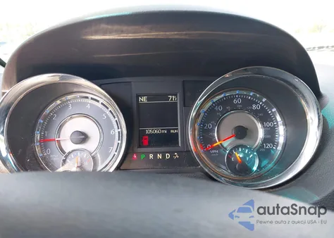 2016 Chrysler Town & Country Touring из США, поврежденный, VIN 2C4RC1BG2GR141425